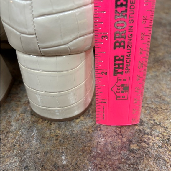 Chinese Laundry Croc-Embossed Cream Booties - Picture 4 of 6